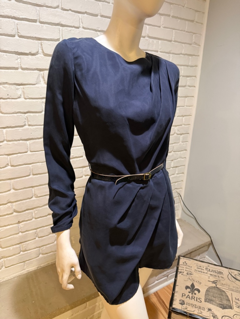 Dolce Vita 100% Silk Navy Shorts Romper Dress Belted Draped Mini NWT LONG SLEEVE - Picture 4 of 13